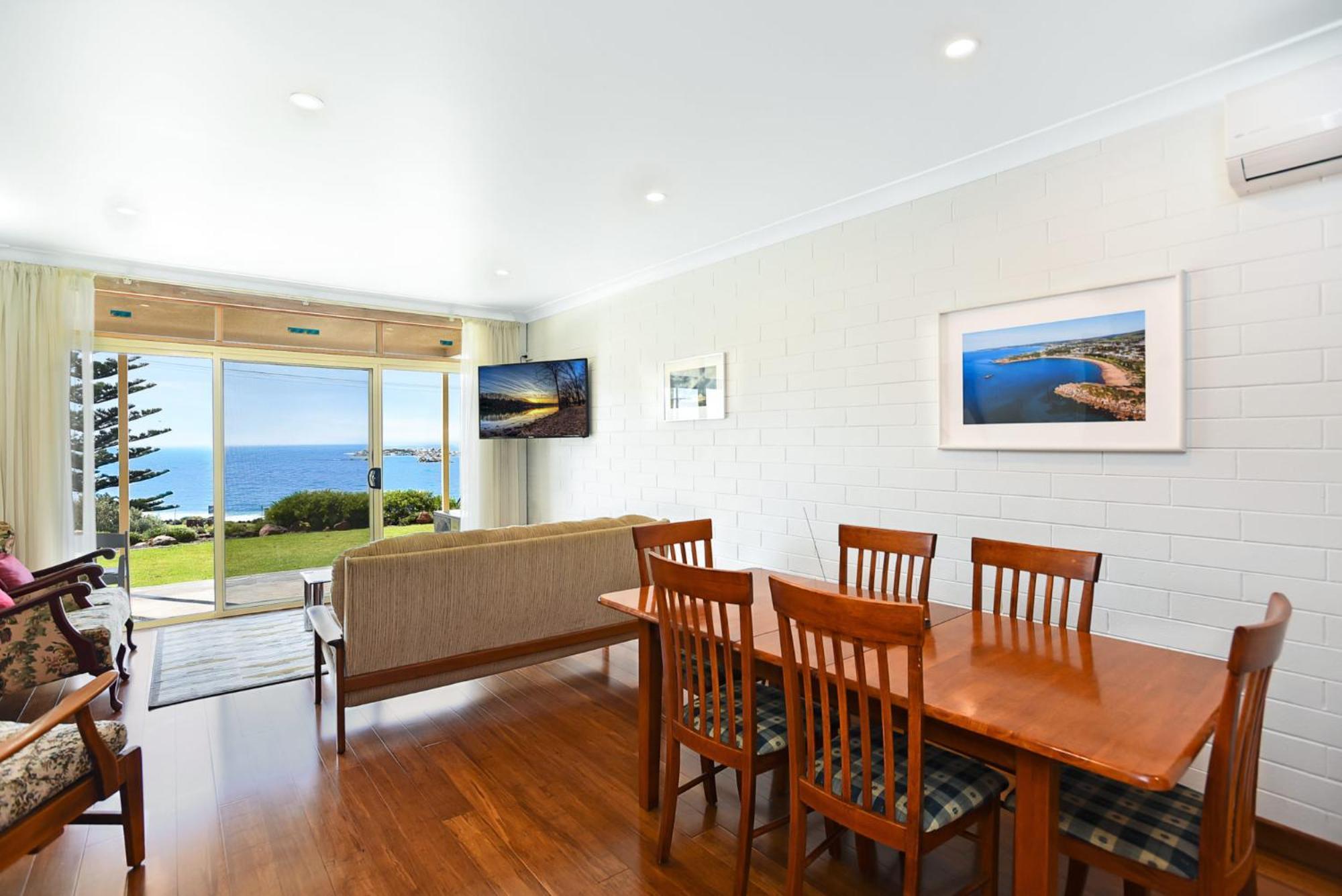Dolphins Beachfront Apartment No 4 Port Elliot Kültér fotó